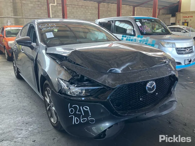 2023 Mazda 3 Used VIN JM0BP2H7A01304288 – photo 25