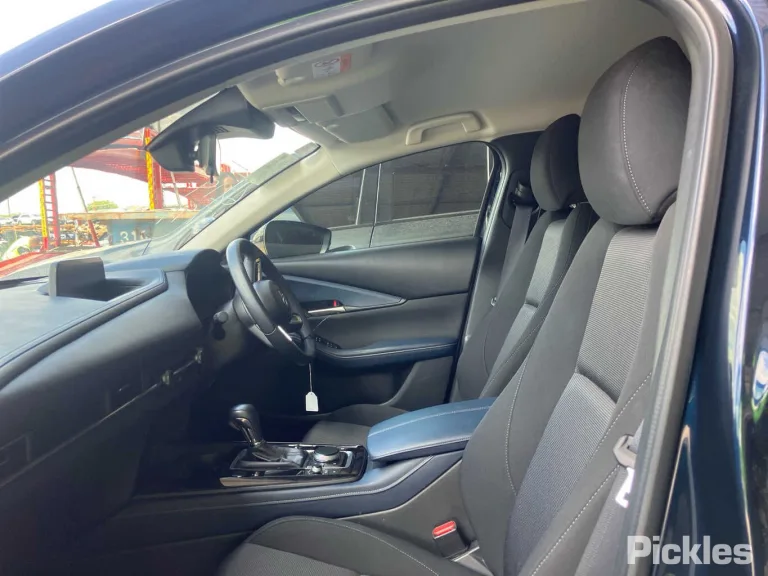 2022 Mazda CX-30 Damaged VIN JM0DM2W7A00211255 – undercarriage