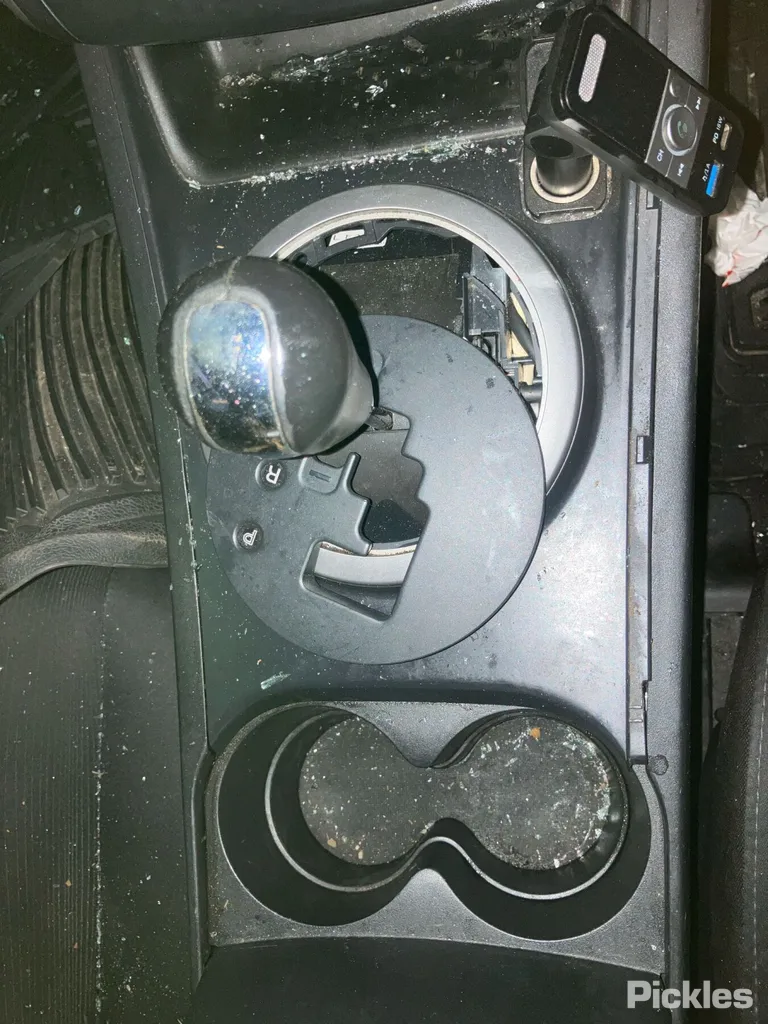 2011 Mazda CX-7 Used VIN JM0ER10L200235498 – interior seats 2011 Mazda CX-7 Used VIN JM0ER10L200235498 – interior seats