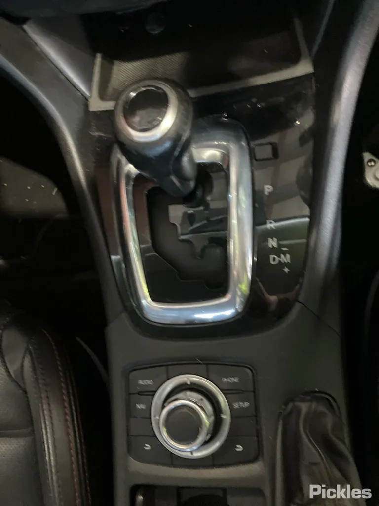 2013 Mazda 6 Used VIN JM0GJ102100127725 – dashboard 2013 Mazda 6 Used VIN JM0GJ102100127725 – dashboard
