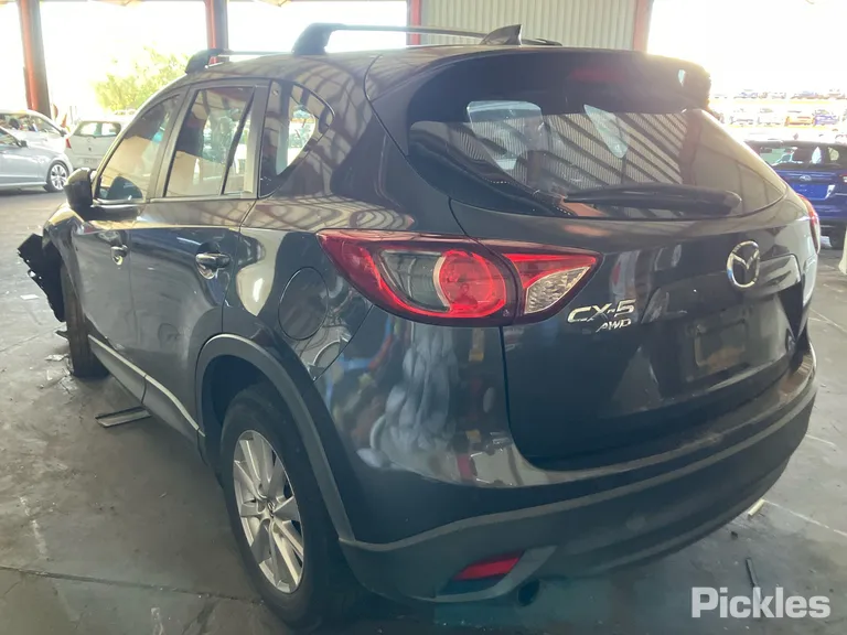 2014 Mazda CX-5 Used VIN JM0KE103100256693 – exterior detail