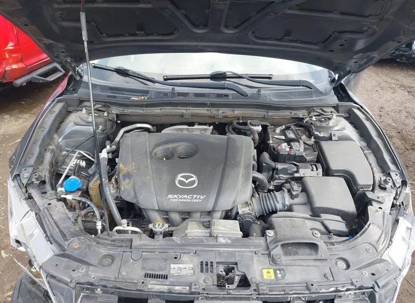 2015 MAZDA MAZDA3 Used VIN JM1BM1U74F1256347 – trunk area