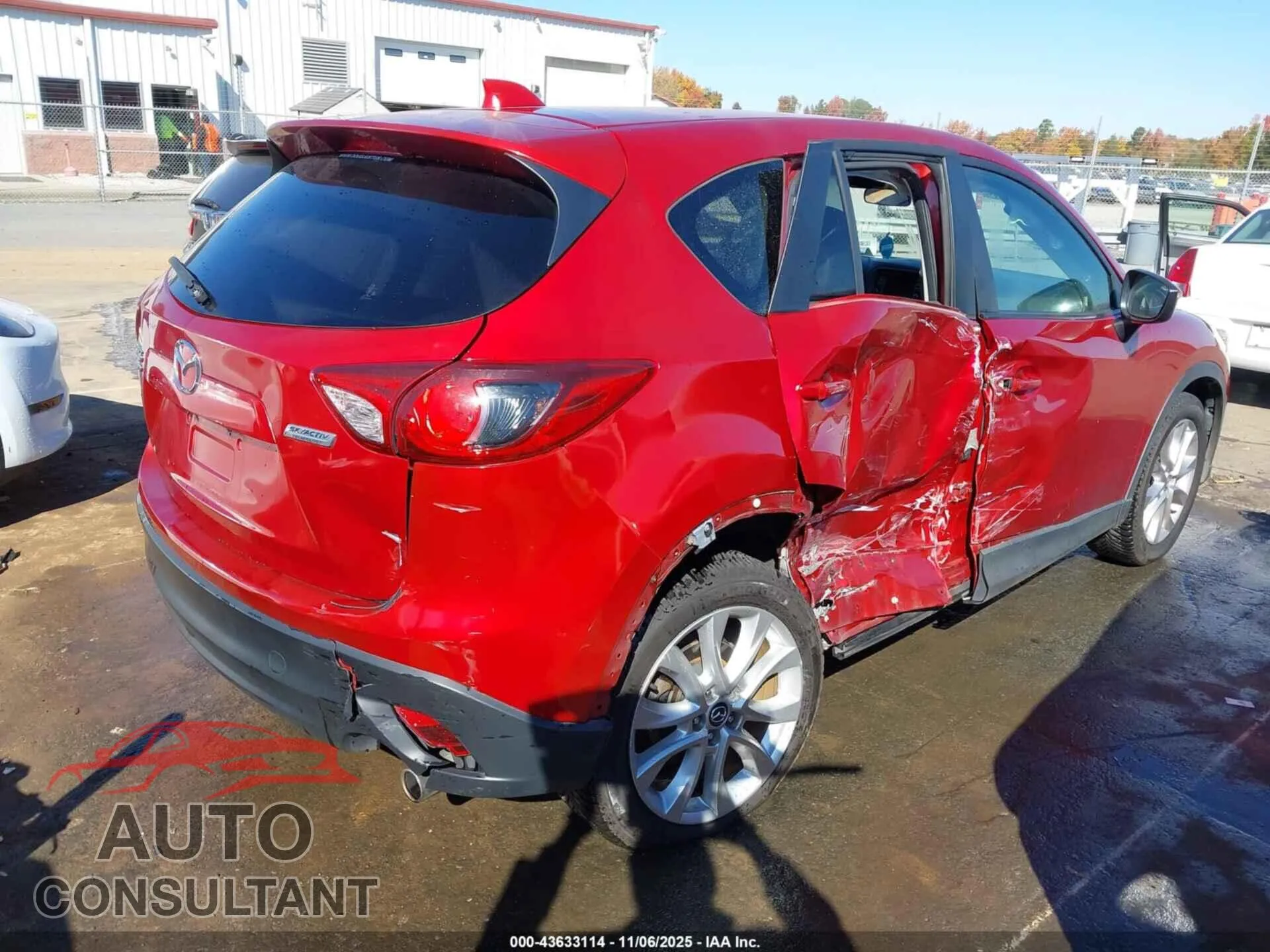 2015 MAZDA CX-5 Damaged VIN JM3KE4DYXF0490545 – dashboard