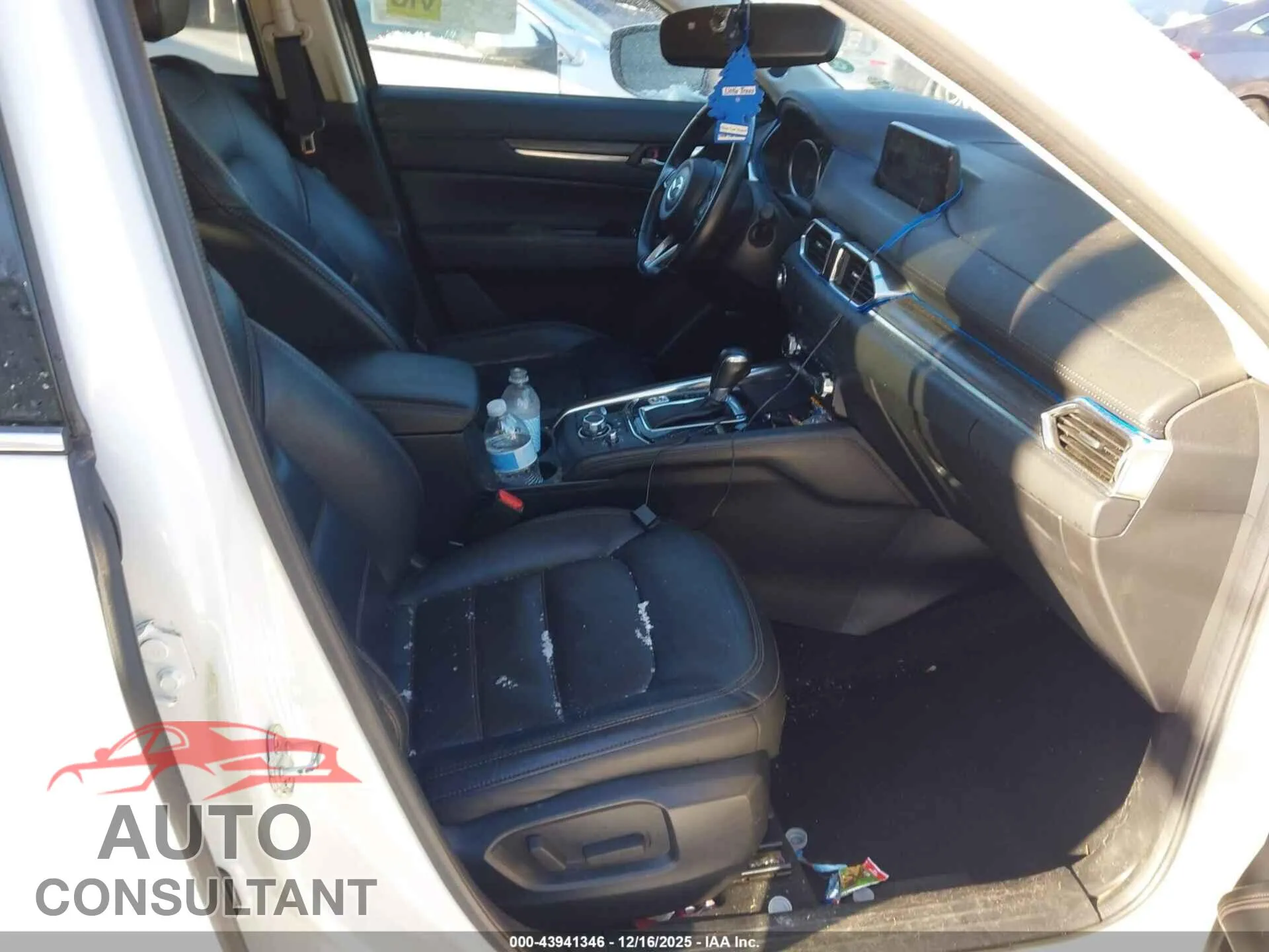 2018 MAZDA CX-5 Damaged VIN JM3KFBDM4J0394482 – interior seats