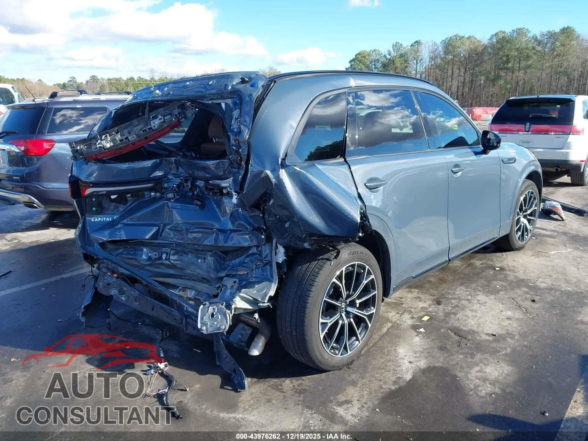 2025 MAZDA CX-70 Damaged VIN JM3KJEHC9S1107005 – dashboard