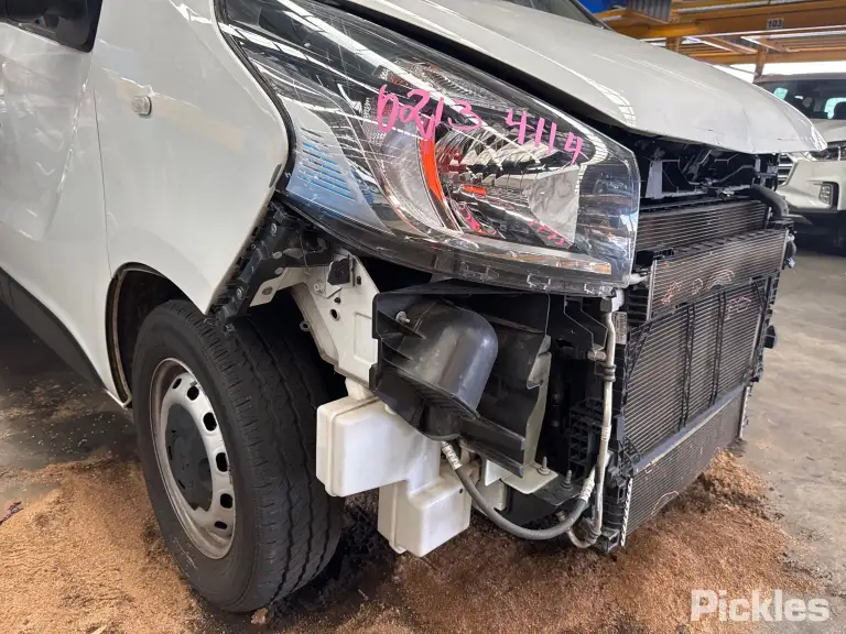 2021 Mitsubishi Express Damaged VIN JMFKFL003MS003357 – rear exterior