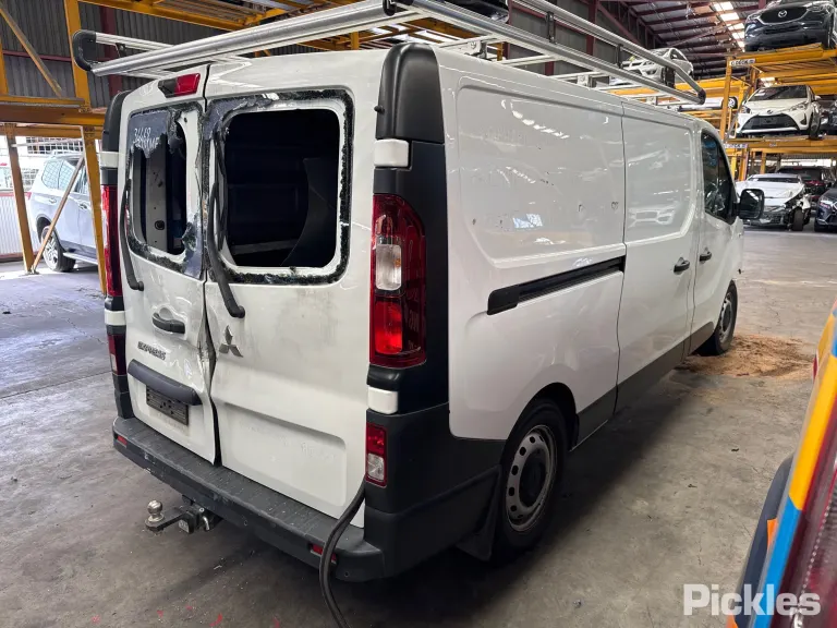 2021 Mitsubishi Express Damaged VIN JMFKFL003MS003357 – photo 11