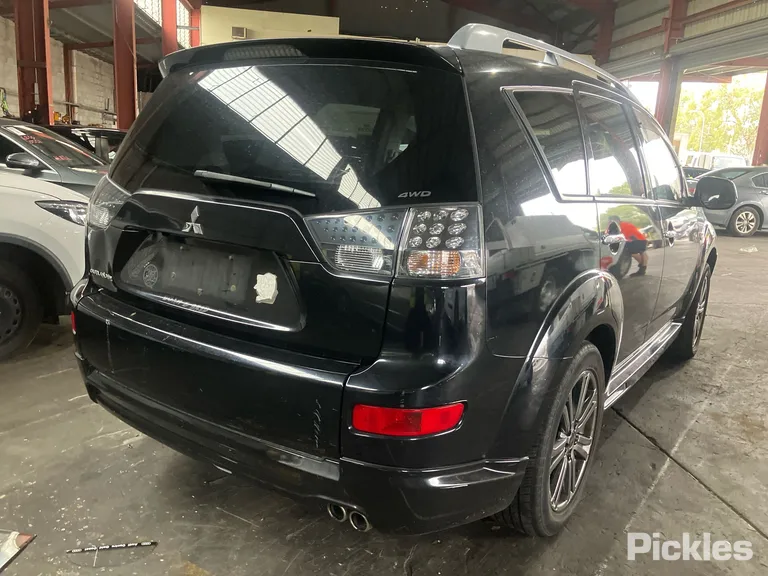 2009 Mitsubishi Outlander Used VIN JMFXLCW6W9Z000786 – photo 27 2009 Mitsubishi Outlander Used VIN JMFXLCW6W9Z000786 – photo 27