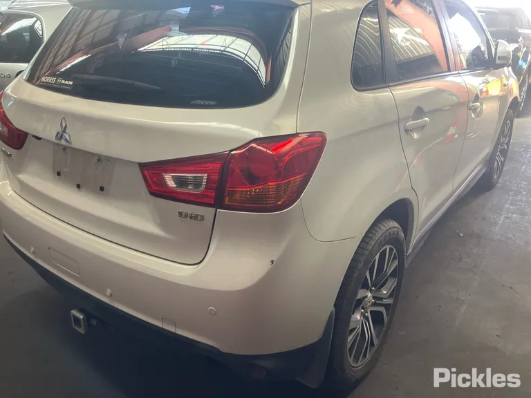 2014 Mitsubishi ASX Used VIN JMFXLGA8WEZ000279 – photo 26