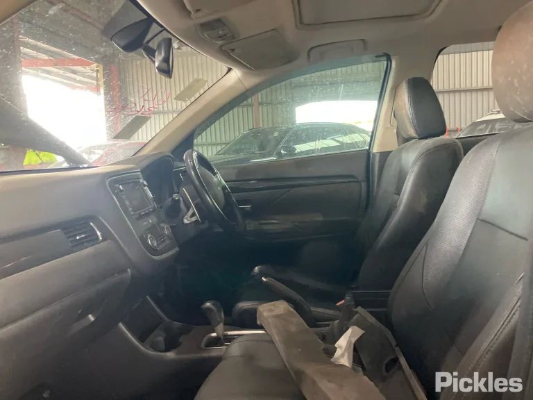 2016 Mitsubishi Outlander Damaged VIN JMFXLGF6WGJ000429 – side profile 2016 Mitsubishi Outlander Damaged VIN JMFXLGF6WGJ000429 – side profile