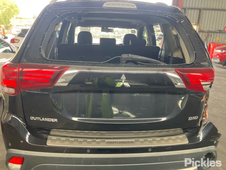 2016 Mitsubishi Outlander Damaged VIN JMFXLGF6WGJ000429 – photo 30 2016 Mitsubishi Outlander Damaged VIN JMFXLGF6WGJ000429 – photo 30