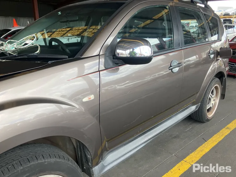 2010 Mitsubishi Outlander Used VIN JMFXTCW5WBZ000398 – photo 16