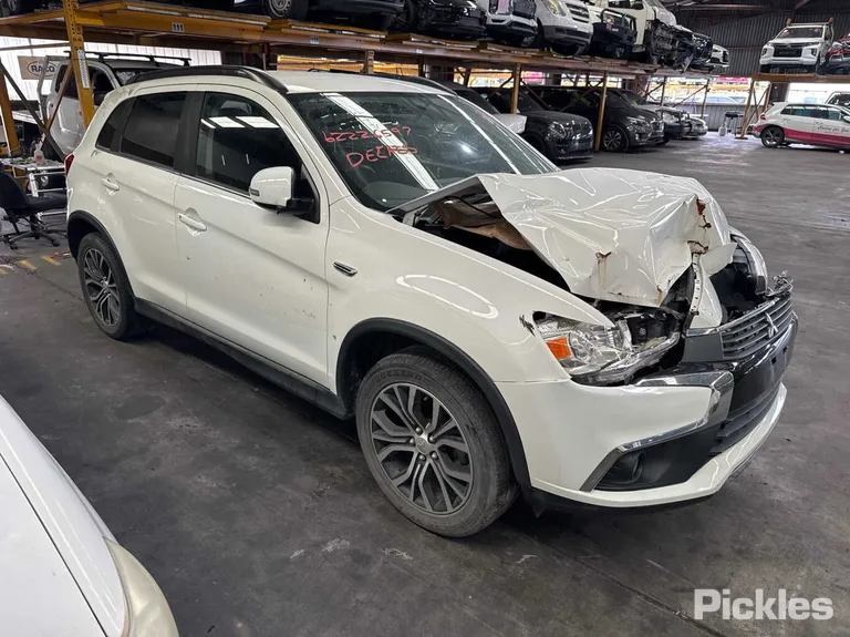2017 Mitsubishi ASX Used VIN JMFXTGA2WHZ009080 – photo 16