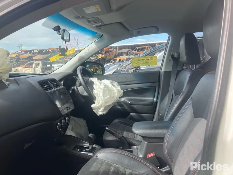 2019 Mitsubishi ASX Used VIN JMFXTGA2WKU022865 – photo 15