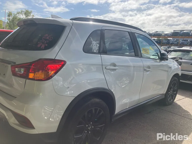 2019 Mitsubishi ASX Used VIN JMFXTGA2WKU022865 – photo 22