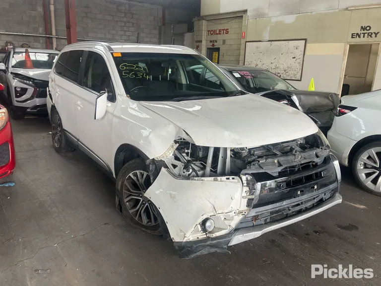 2017 Mitsubishi Outlander Used VIN JMFXTGF7WHZ004554 – engine bay