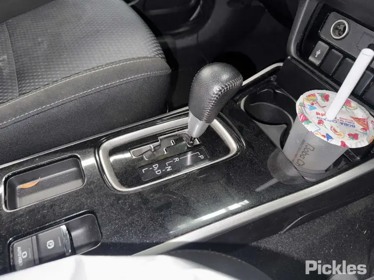 2020 Mitsubishi Outlander Damaged VIN JMFXTGF8WLJ003505 – trunk area 2020 Mitsubishi Outlander Damaged VIN JMFXTGF8WLJ003505 – trunk area