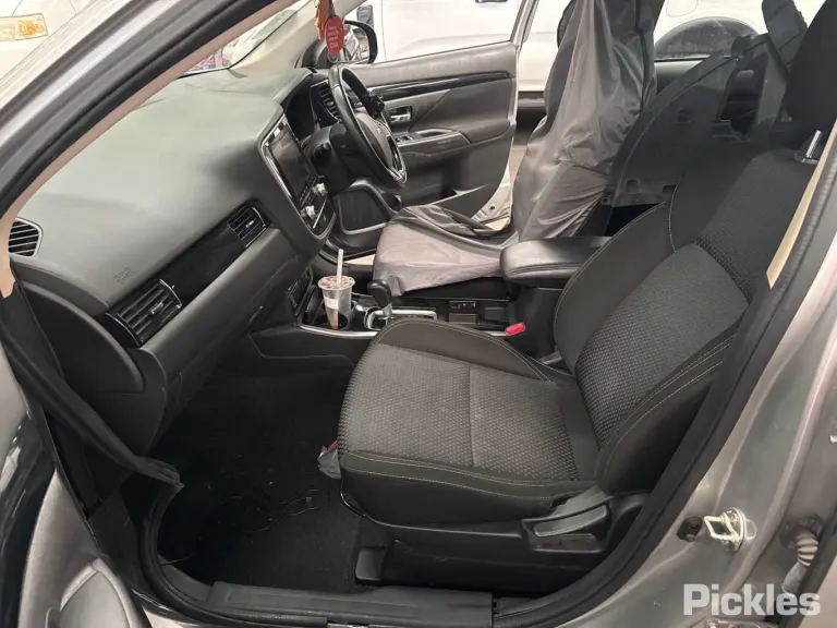 2020 Mitsubishi Outlander Damaged VIN JMFXTGF8WLJ003505 – photo 24 2020 Mitsubishi Outlander Damaged VIN JMFXTGF8WLJ003505 – photo 24