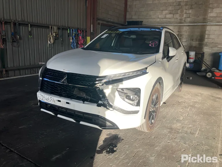 2023 Mitsubishi Eclipse Cross Used VIN JMFXTGK1WNZ009487 – photo 13 2023 Mitsubishi Eclipse Cross Used VIN JMFXTGK1WNZ009487 – photo 13