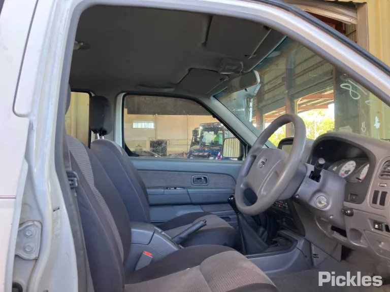 2004 Nissan Navara Damaged VIN JN1CNUD22A0033620 – photo 12