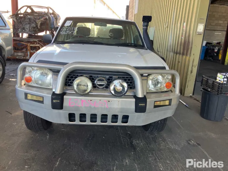2004 Nissan Navara Damaged VIN JN1CNUD22A0033620 – photo 18