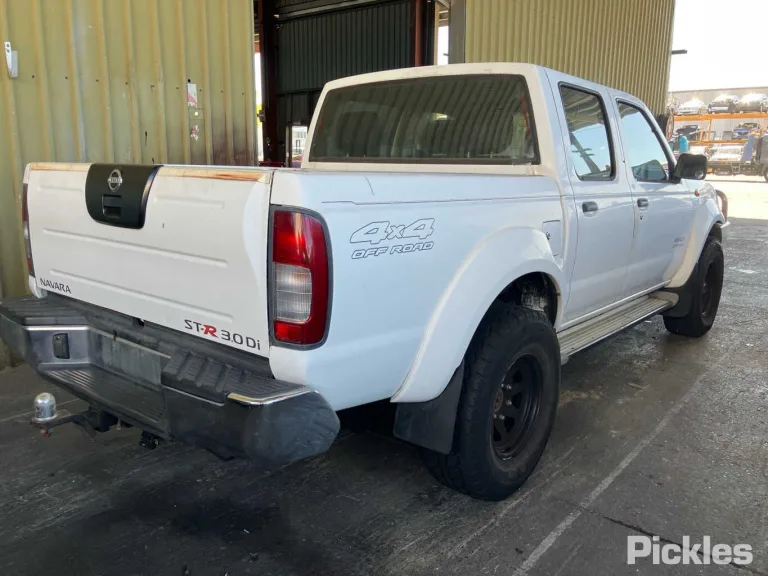 2004 Nissan Navara Damaged VIN JN1CNUD22A0033620 – photo 26