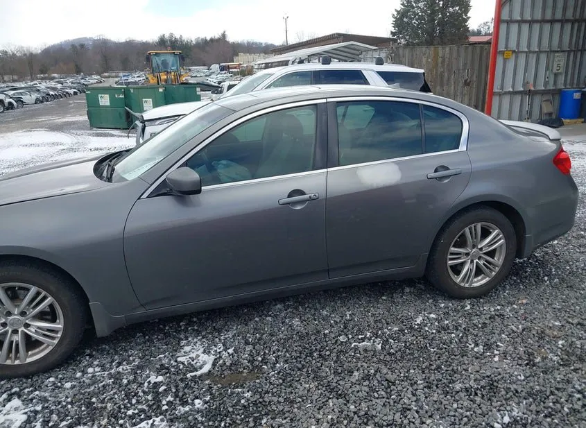 2012 INFINITI G37 Used VIN JN1CV6AR4CM671704 – trunk area 2012 INFINITI G37 Used VIN JN1CV6AR4CM671704 – trunk area