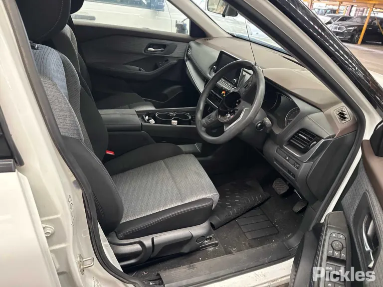 2023 Nissan X-Trail Damaged VIN JN1T33JE9A0003967 – rear exterior 2023 Nissan X-Trail Damaged VIN JN1T33JE9A0003967 – rear exterior