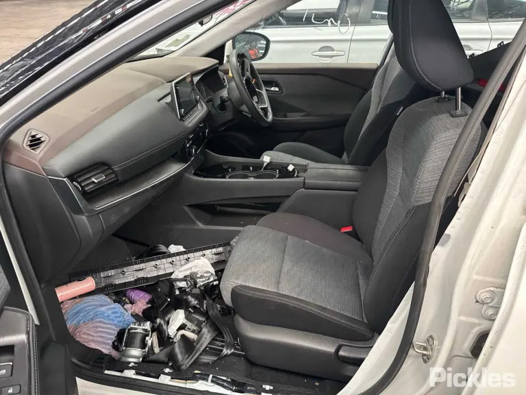 2023 Nissan X-Trail Damaged VIN JN1T33JE9A0003967 – photo 34 2023 Nissan X-Trail Damaged VIN JN1T33JE9A0003967 – photo 34