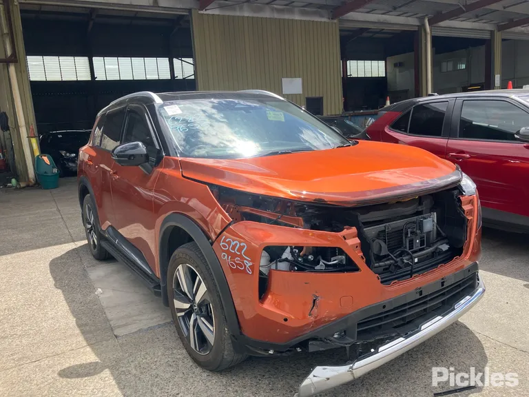 2023 Nissan X-Trail Used VIN JN1T33TE6A0003566 – engine bay