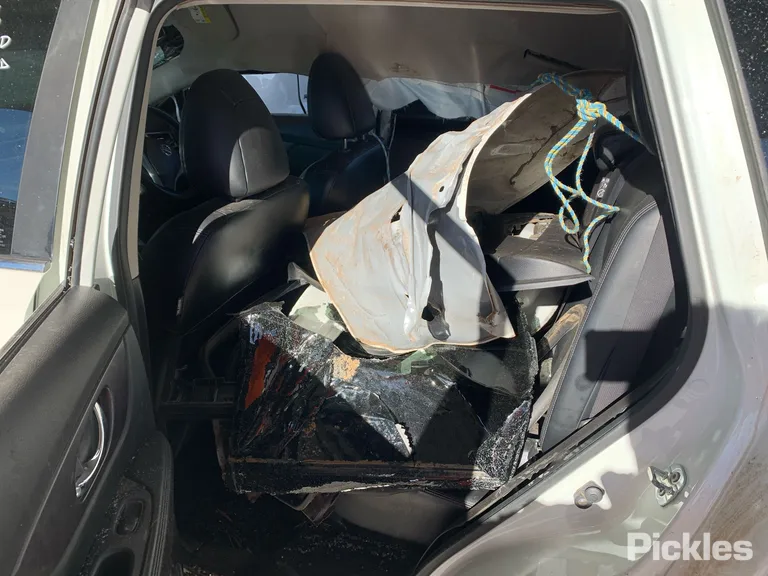 2016 Nissan X-Trail Used VIN JN1TBAT32A0009557 – photo 22