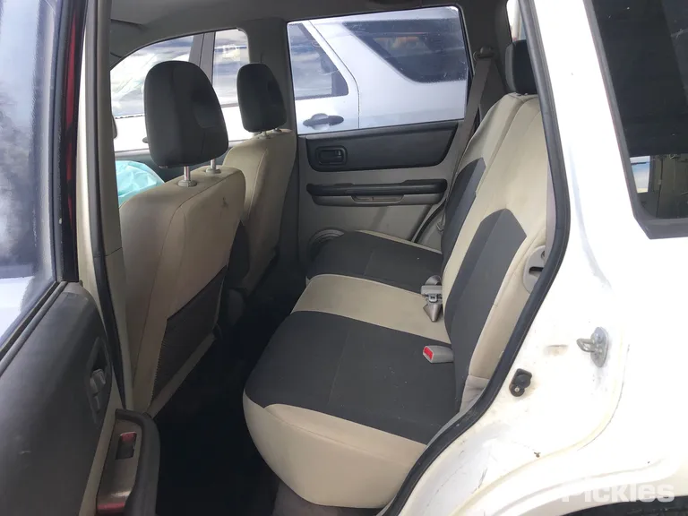 2003 Nissan X-Trail Used VIN JN1TBNT30A0024257 – dashboard