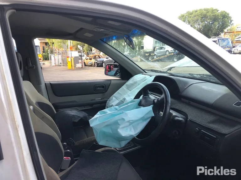2003 Nissan X-Trail Used VIN JN1TBNT30A0024257 – photo 20