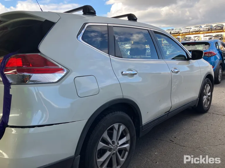 2014 Nissan X-Trail Used VIN JN1TBNT32A0001011 – photo 17
