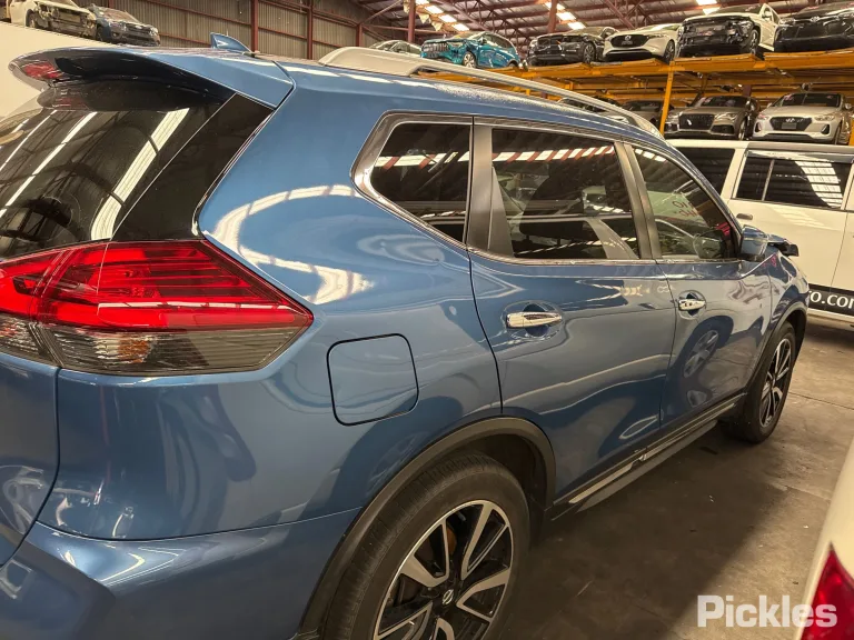2022 Nissan X-Trail Damaged VIN JN1TBNT32A0071487 – trunk area 2022 Nissan X-Trail Damaged VIN JN1TBNT32A0071487 – trunk area