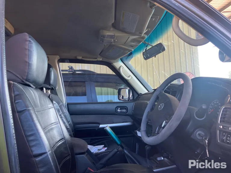 2005 Nissan Patrol Used VIN JN1TESY61A0373057 – trunk area 2005 Nissan Patrol Used VIN JN1TESY61A0373057 – trunk area