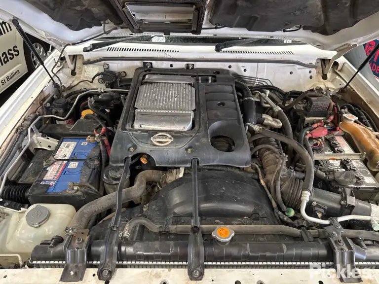 2014 Nissan Patrol Damaged VIN JN1UETY61A0600517 – undercarriage 2014 Nissan Patrol Damaged VIN JN1UETY61A0600517 – undercarriage