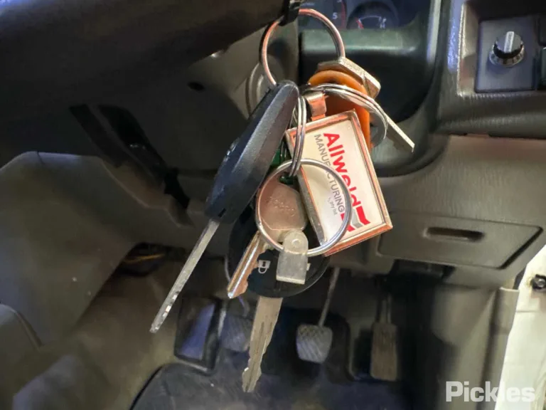 2014 Nissan Patrol Damaged VIN JN1UETY61A0600517 – odometer reading 2014 Nissan Patrol Damaged VIN JN1UETY61A0600517 – odometer reading