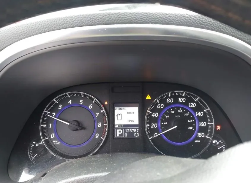 2012 INFINITI FX35 Used VIN JN8AS1MW1CM156360 – exterior detail
