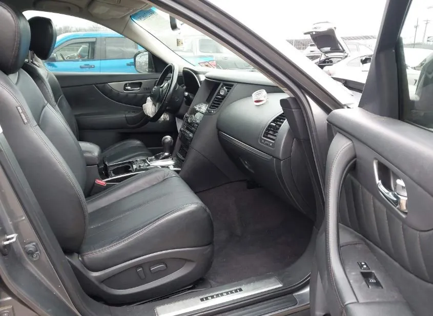 2012 INFINITI FX35 Used VIN JN8AS1MW1CM156360 – photo 11