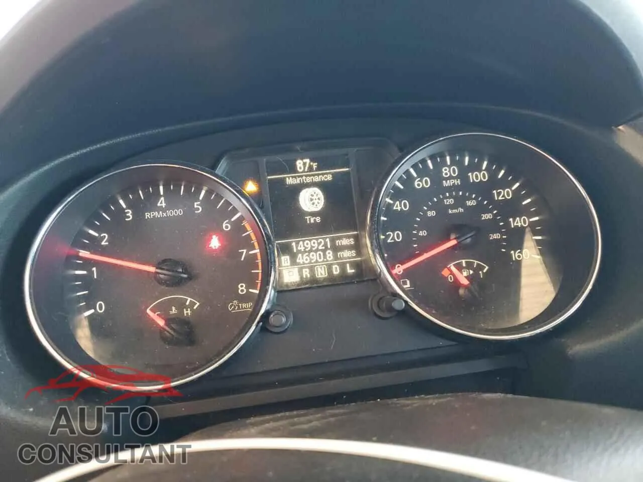 2014 NISSAN ROGUE Damaged VIN JN8AS5MT6EW602779 – trunk area