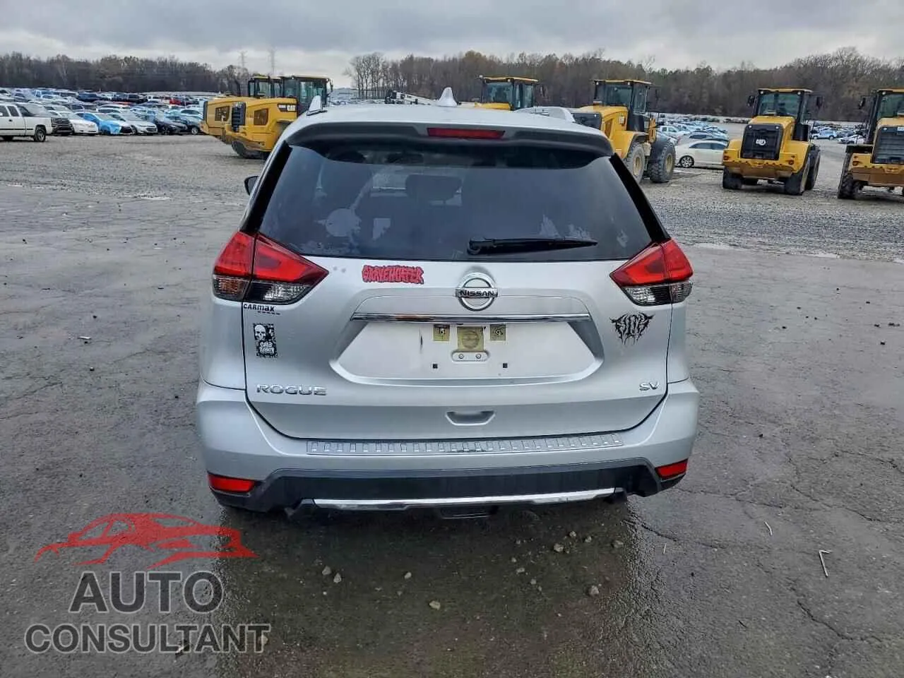 2017 NISSAN ROGUE Damaged VIN JN8AT2MT4HW404752 – engine bay