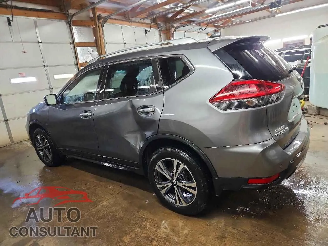 2019 NISSAN ROGUE Damaged VIN JN8AT2MV2KW381903 – rear exterior