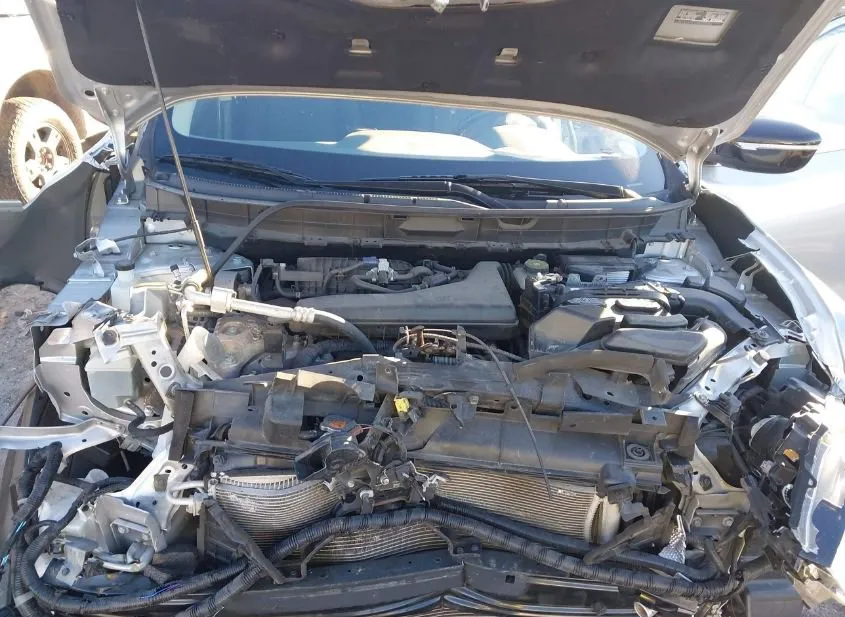 2018 NISSAN ROGUE Used VIN JN8AT2MV3JW354028 – photo 12