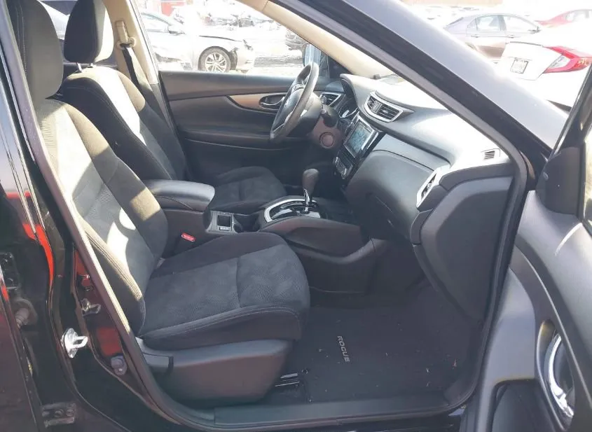 2016 NISSAN Rogue Used VIN JN8AT2MV4GW151786 – dashboard