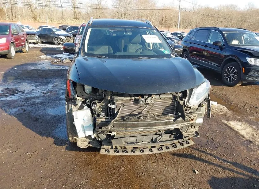 2016 NISSAN Rogue Used VIN JN8AT2MV4GW151786 – engine bay