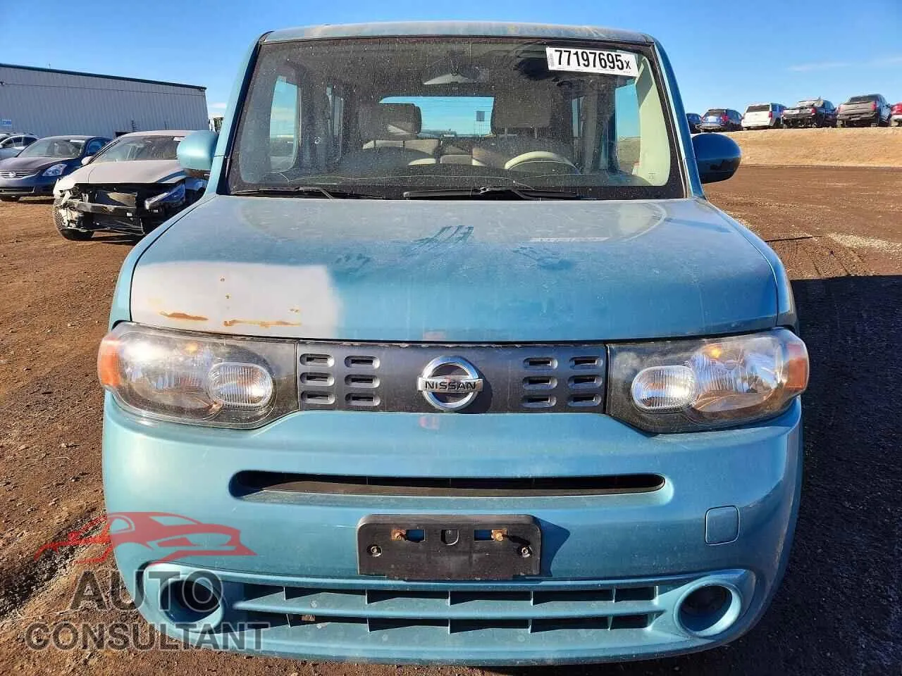 2011 NISSAN CUBE Damaged VIN JN8AZ2KR6BT211114 – interior seats