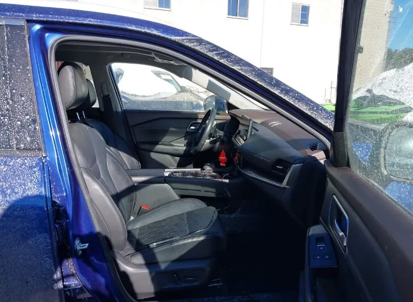 2023 NISSAN Rogue Used VIN JN8BT3DD6PW306632 – side profile