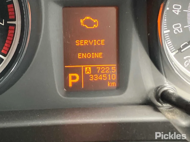 2012 Suzuki Kizashi Damaged VIN JSAFRE91S00122779 – trunk area
