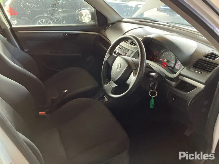 2013 Suzuki Swift Used VIN JSAFZC82S00138077 – rear exterior